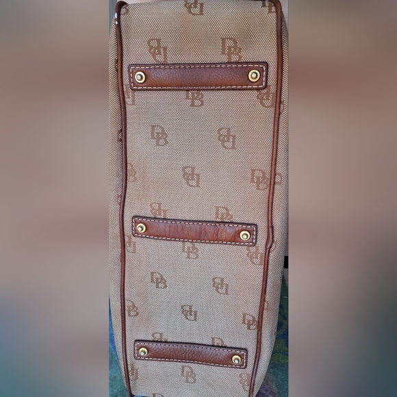 Vintage Dooney & Bourke Tan and Brown Logo Satchel - Picture 10 of 16